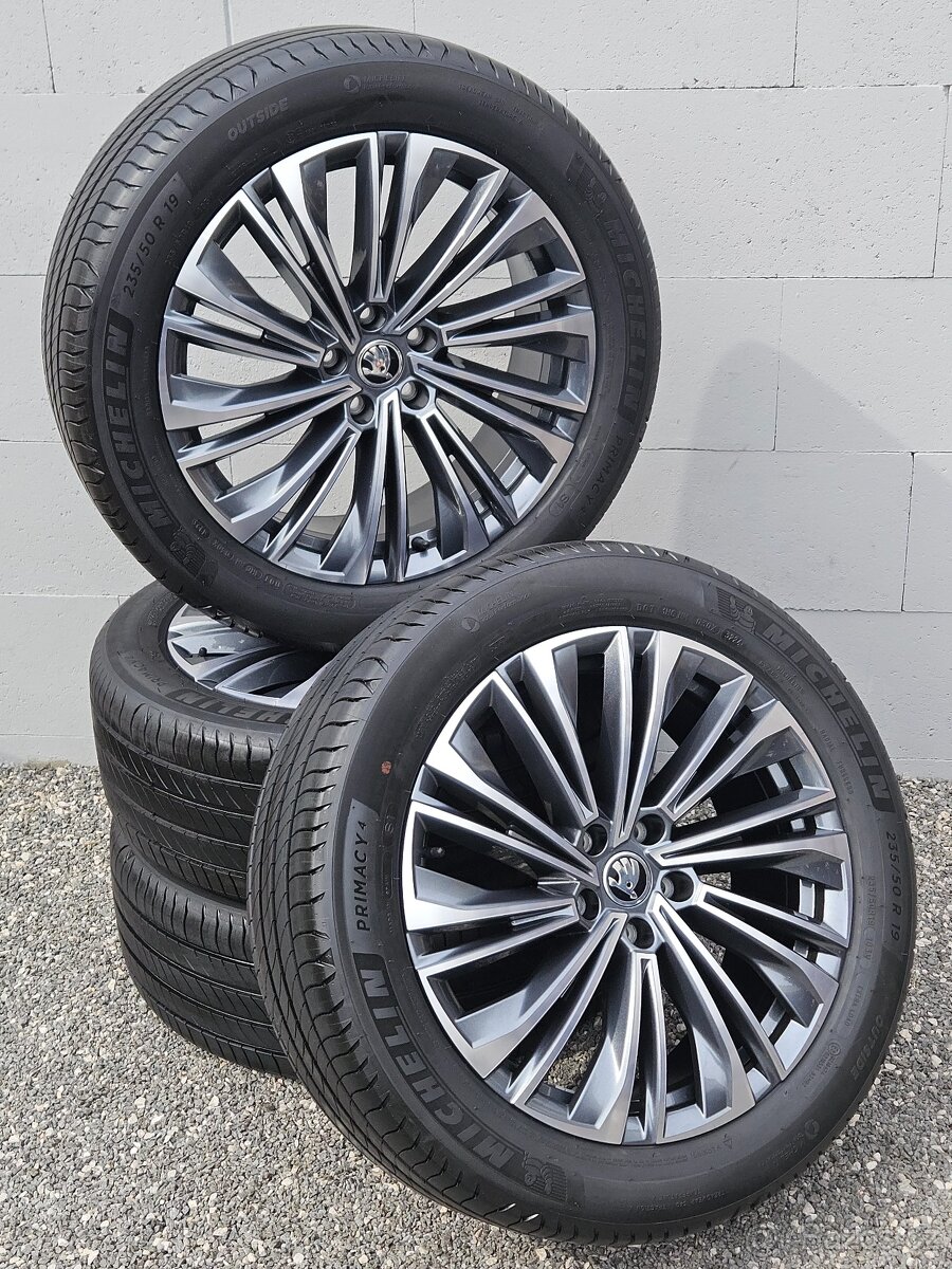 Pěkná, nová orig kola Škoda Kodiaq, Michelin 235/50/19