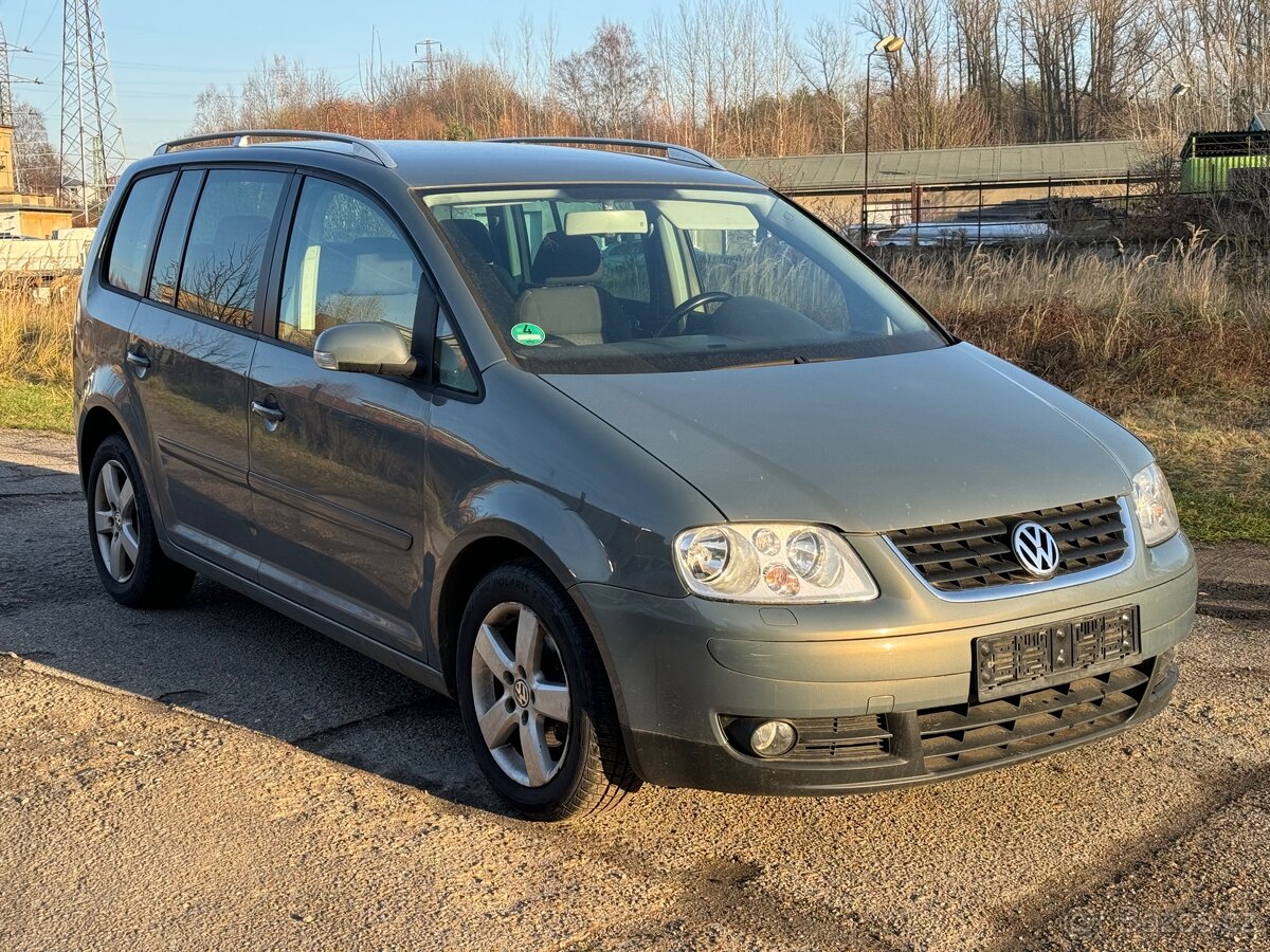 VW Touran Highline DSG - Automat, 1.6