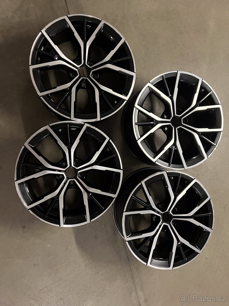19" originální sada BMW Y-Spoke 845M, TPMS, 5x112