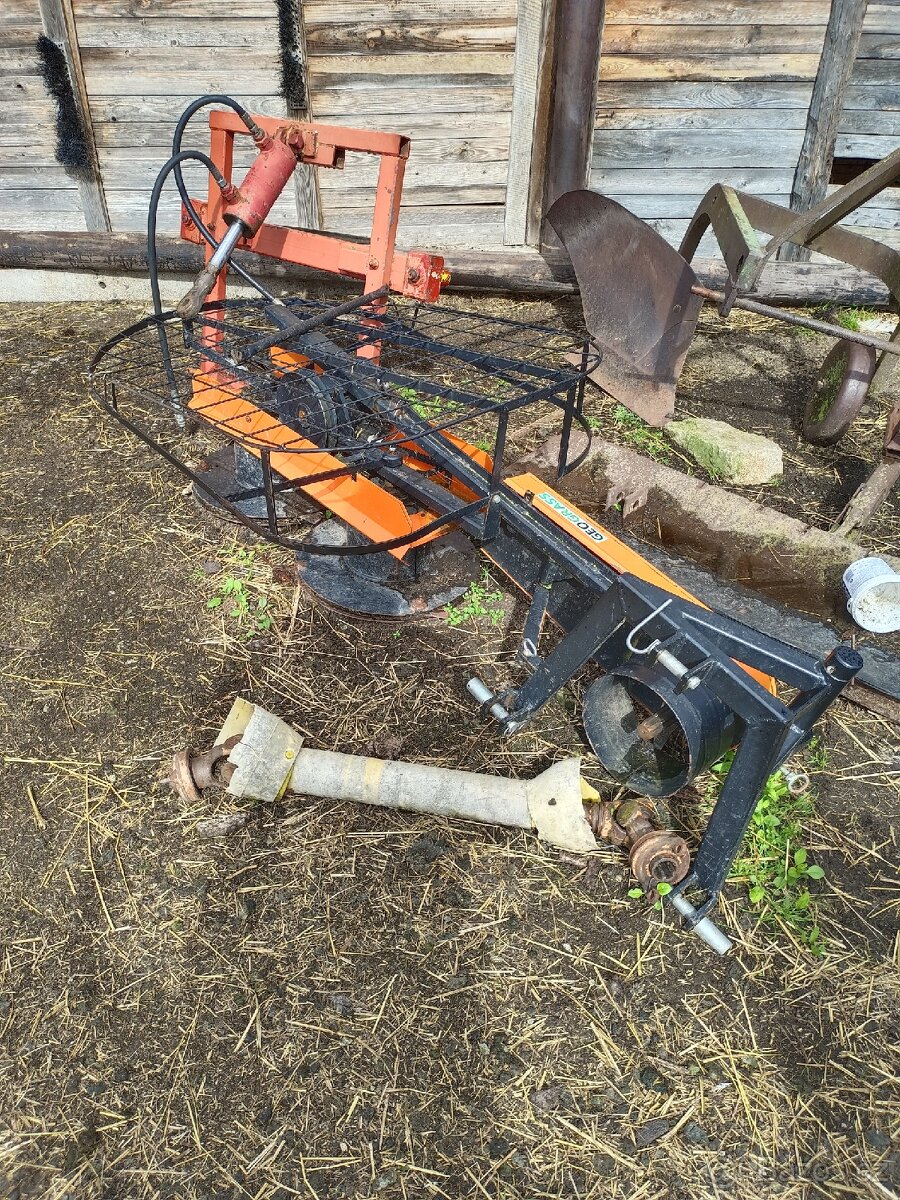Prodám obracečku a bubnovou sekačku malotraktor