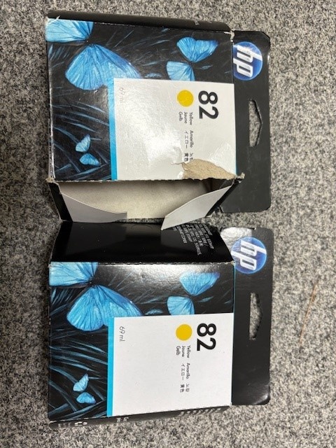 inkoust HP 82 / C4913A - mám 2ks expirace 2022 a 2019
