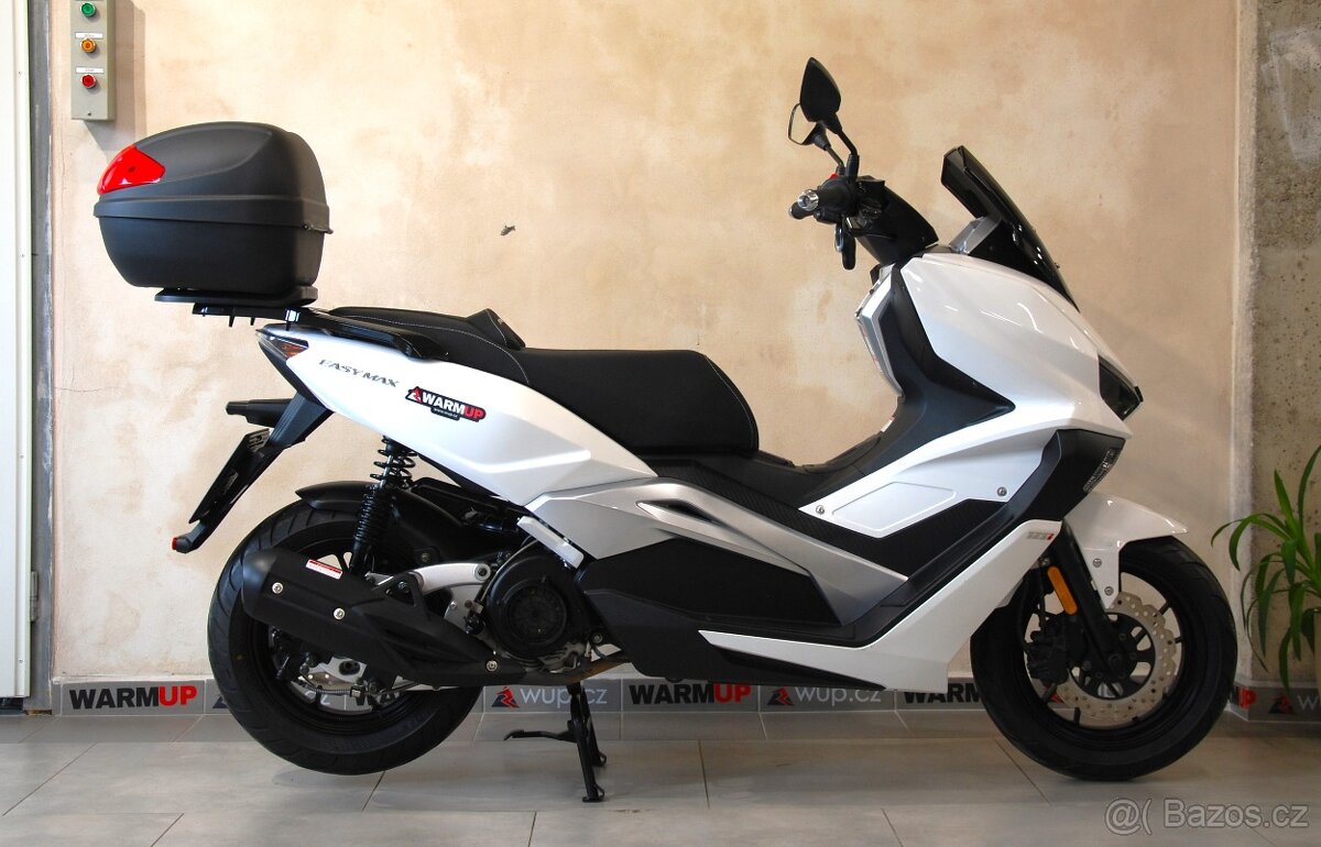 Motorro EasyMax 125i - kupováno nové u nás,1.maj,krásný stav