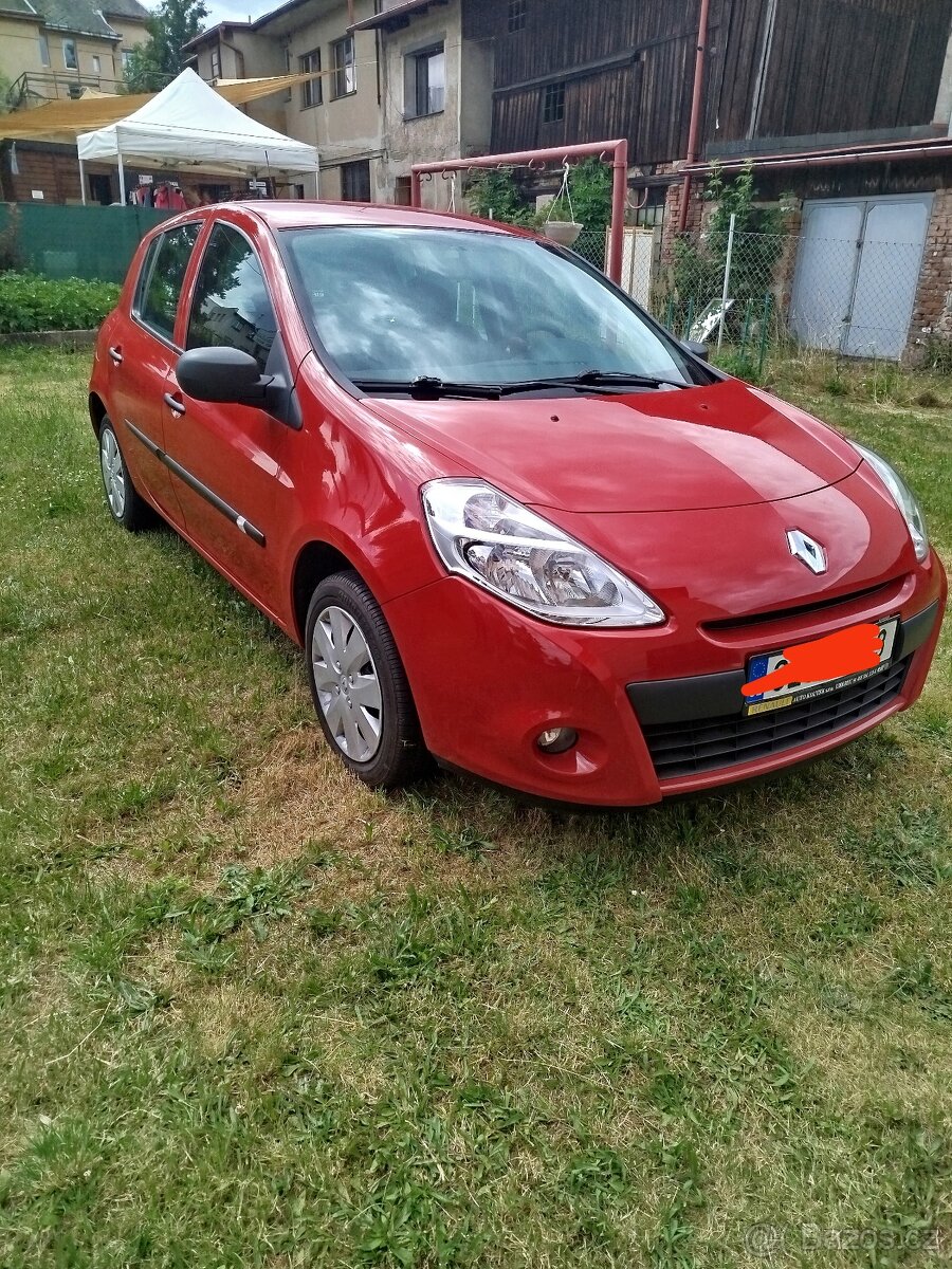 Renault Clio - TOP stav