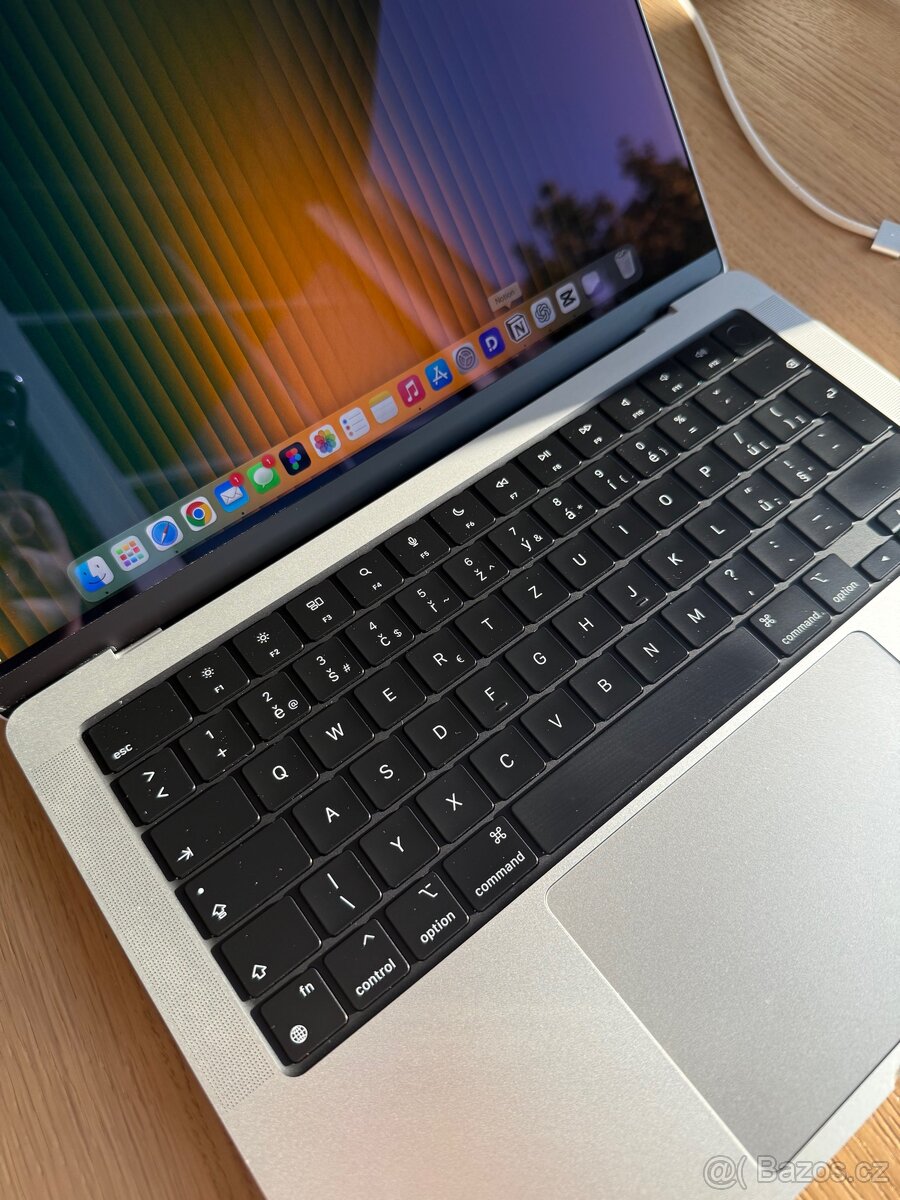 ✨ Prodám MacBook Pro 14” – Apple M3 (2023)