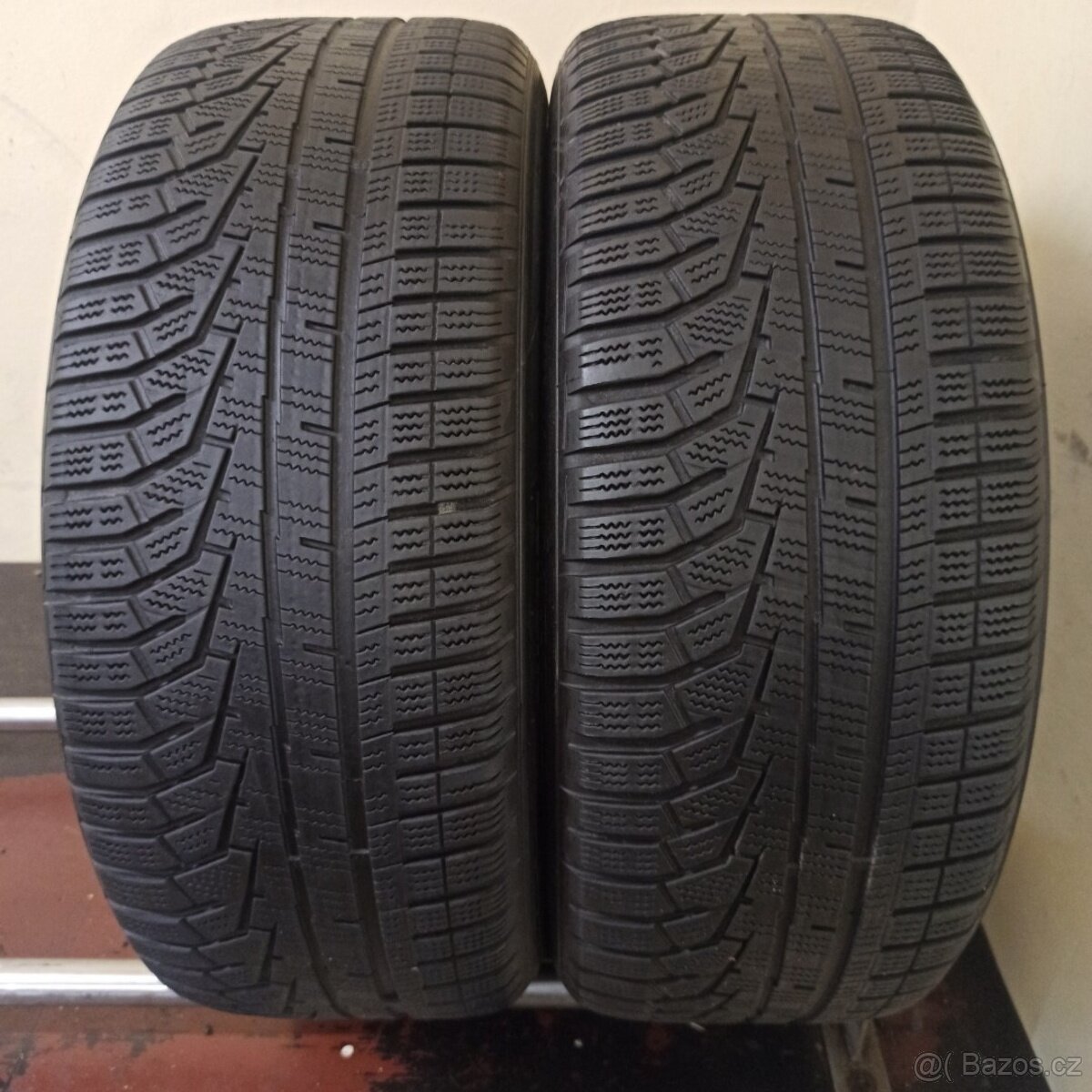 Hankook Winter icept evo 2 215/55 R17 98V 4-4,5mm