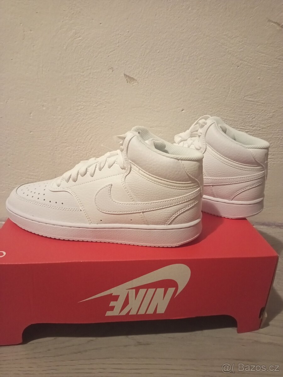 Nike nové tenisky 39 a 40 mám