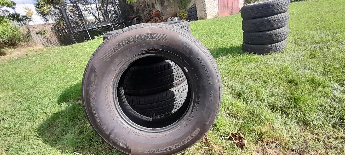Austone 245/70R16- zimní
