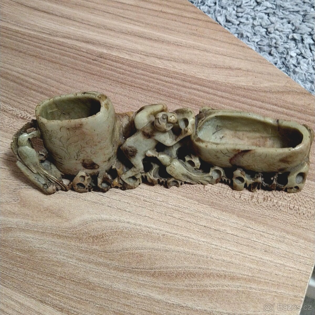 Starožitný vyřezávaný dekorativní kalamář Čína