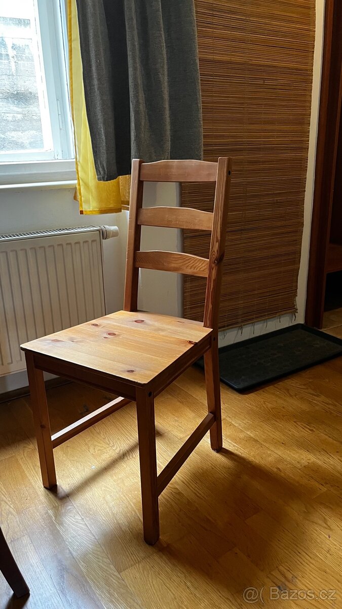 Židle k jídelnímu stolu