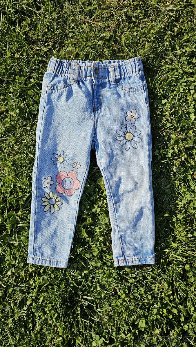 Nové džíny s kytičkami vel.86