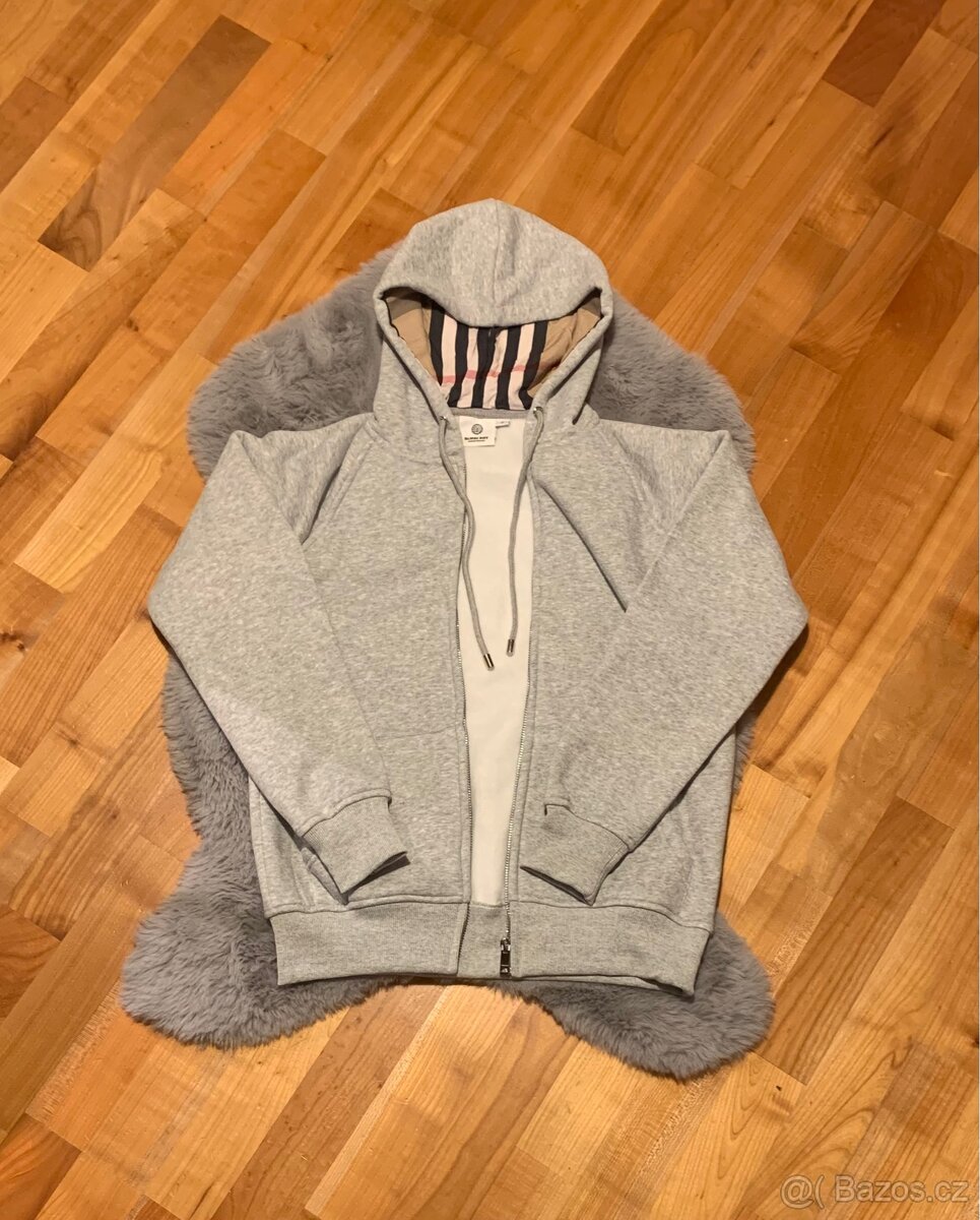 Neoriginální Burberry mikina