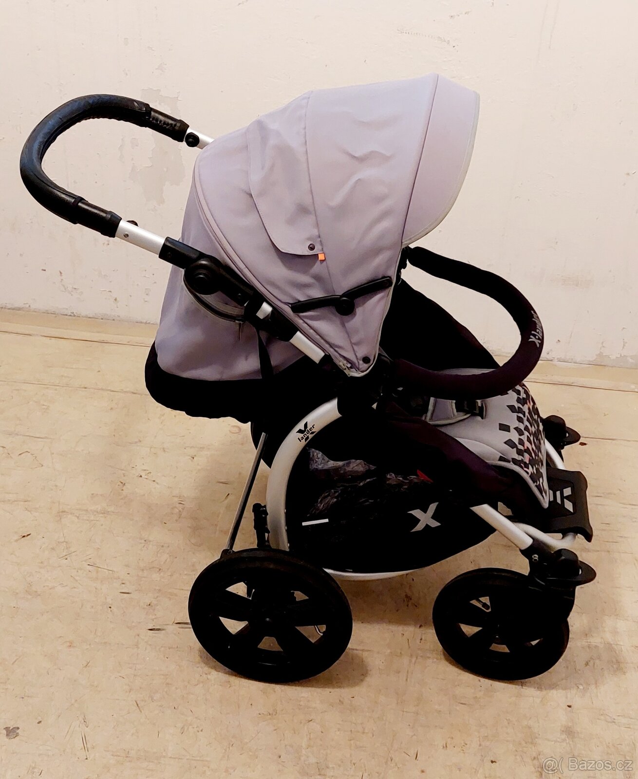 Kočárek X- Lander XA