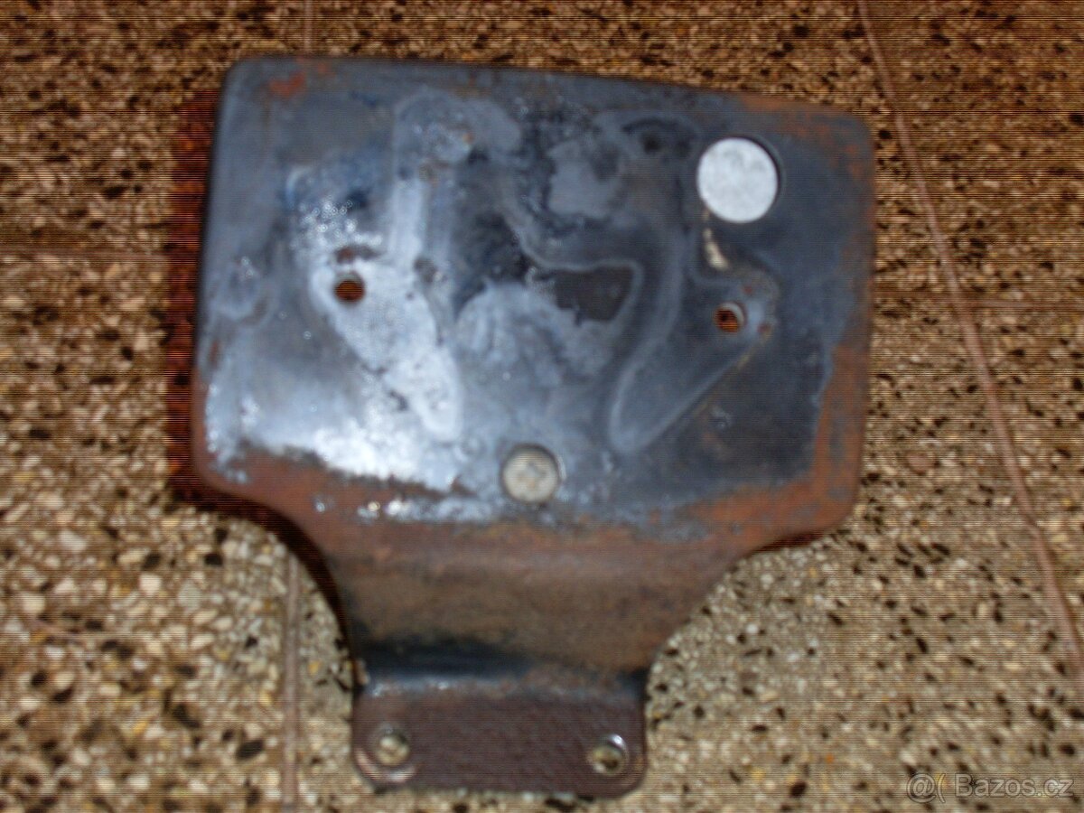 Držák zadního světla