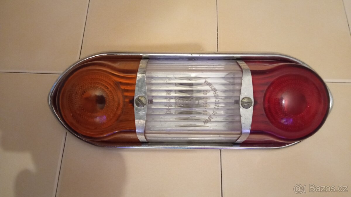 Nové zadní světlo na škodu 1202,RTO