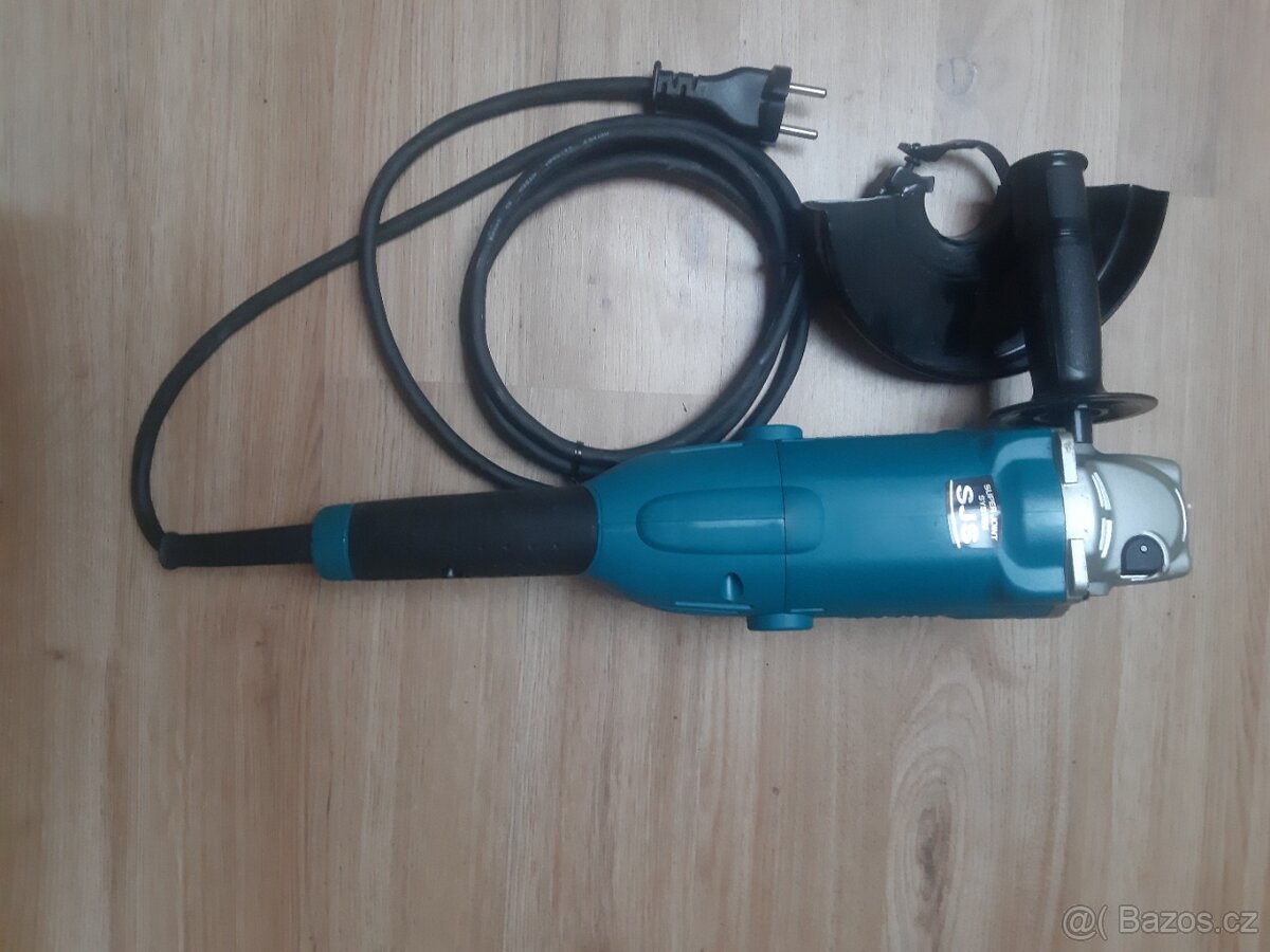 Úhlová bruska Makita