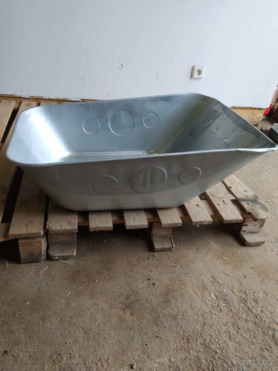 Korba pozinkovaná 80l s dírama