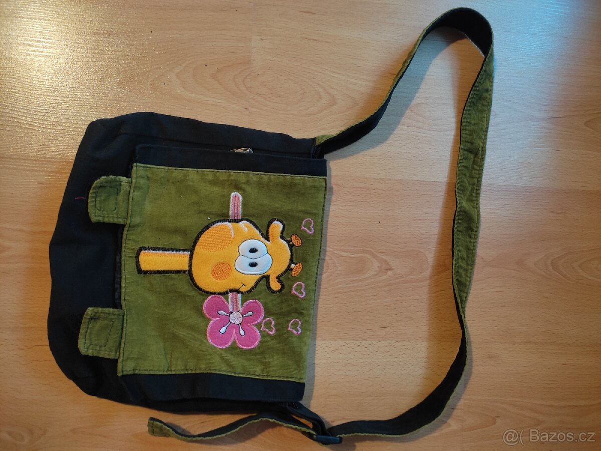 Dívčí taška přes rameno