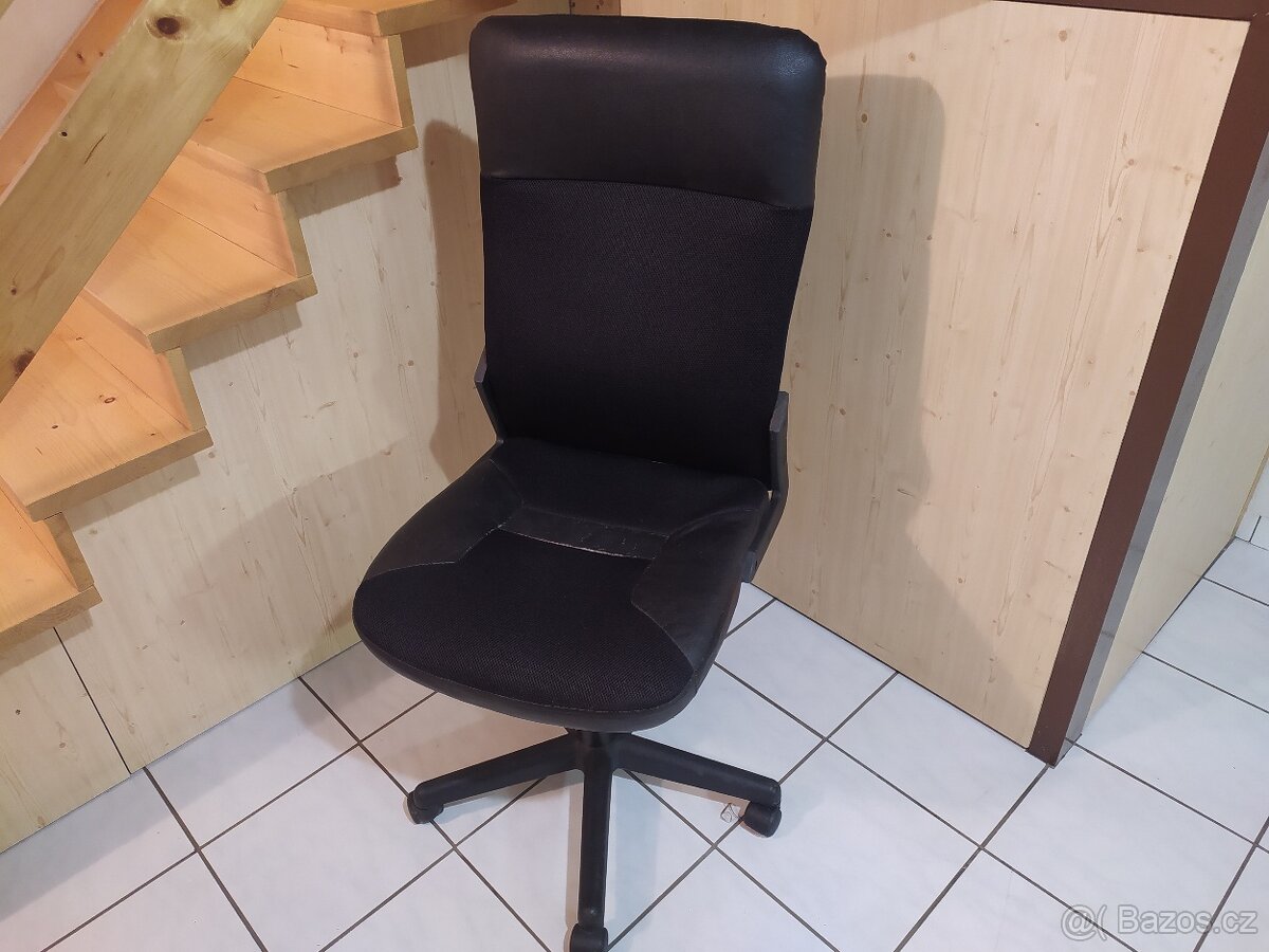 Kancelářská židle