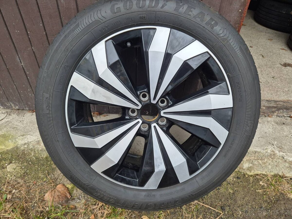 Letní alu kola Volkswagen Tcross Manila R17 5x100