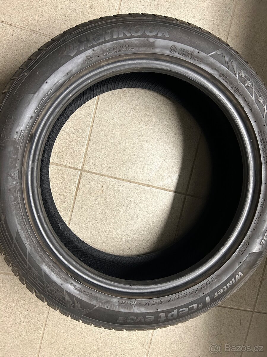 205/55r17 95v zimní Hankook