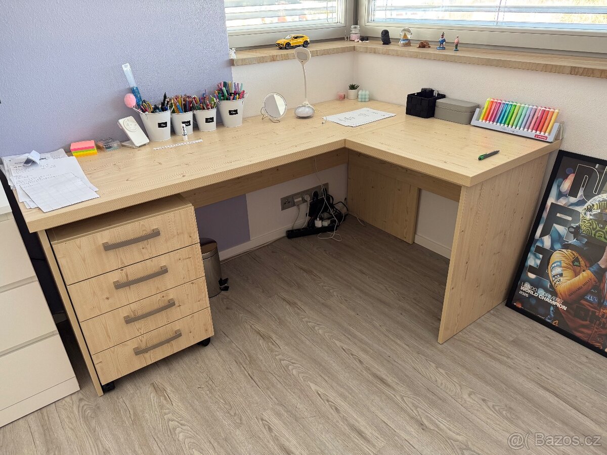 Psací stůl rohový s kontejnerem