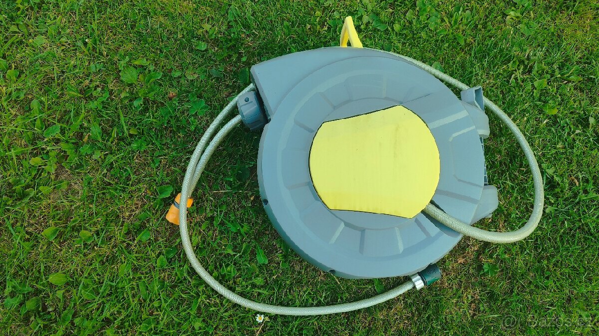 Hadice 20m s automatickým navijákem, nepoužívané