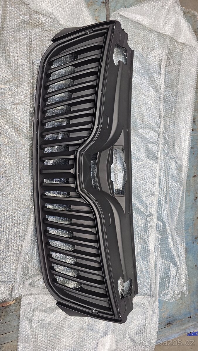 Přední maska Škoda Rapid