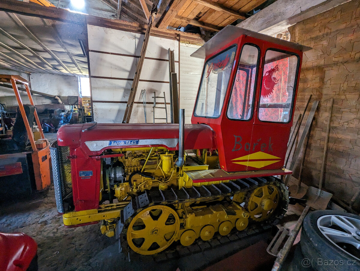 Pásový traktor Bolgar