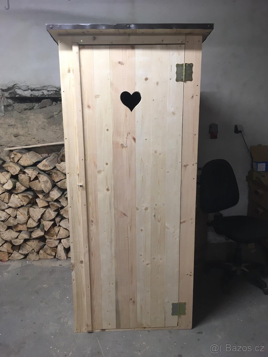 Kadibudka, suché WC