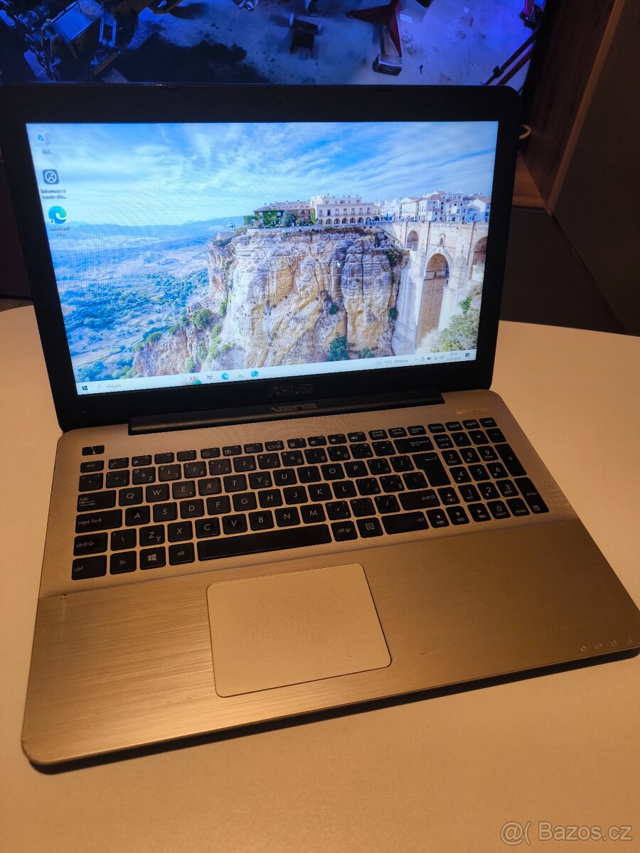Asus x555l cpu-i5-5gen. Gpu-GeForce 940m