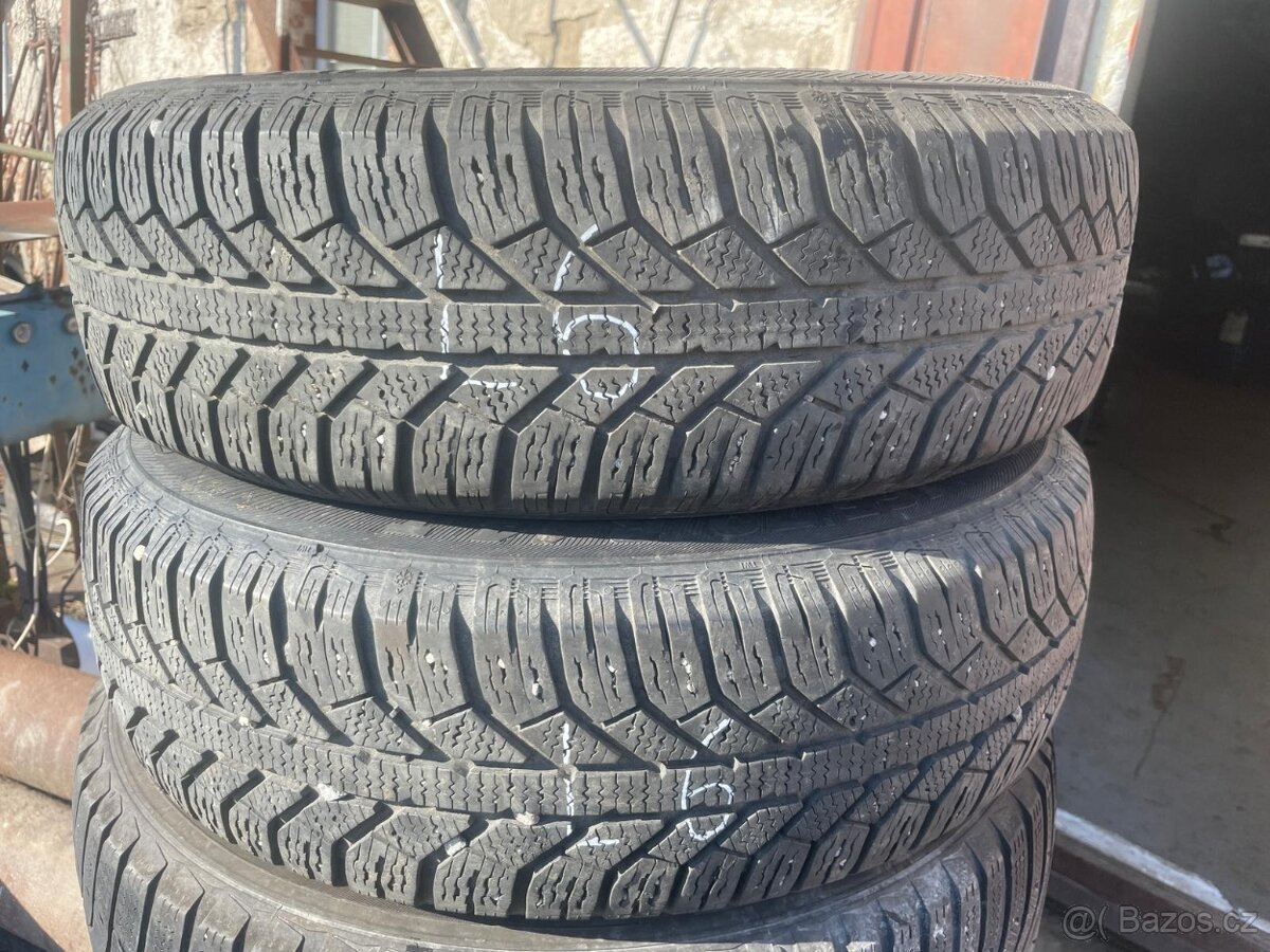 Pneumatiky Semperit 165/70 R14