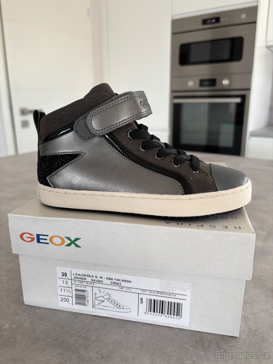 Geox nové kotníčkové tenisky vel. 30