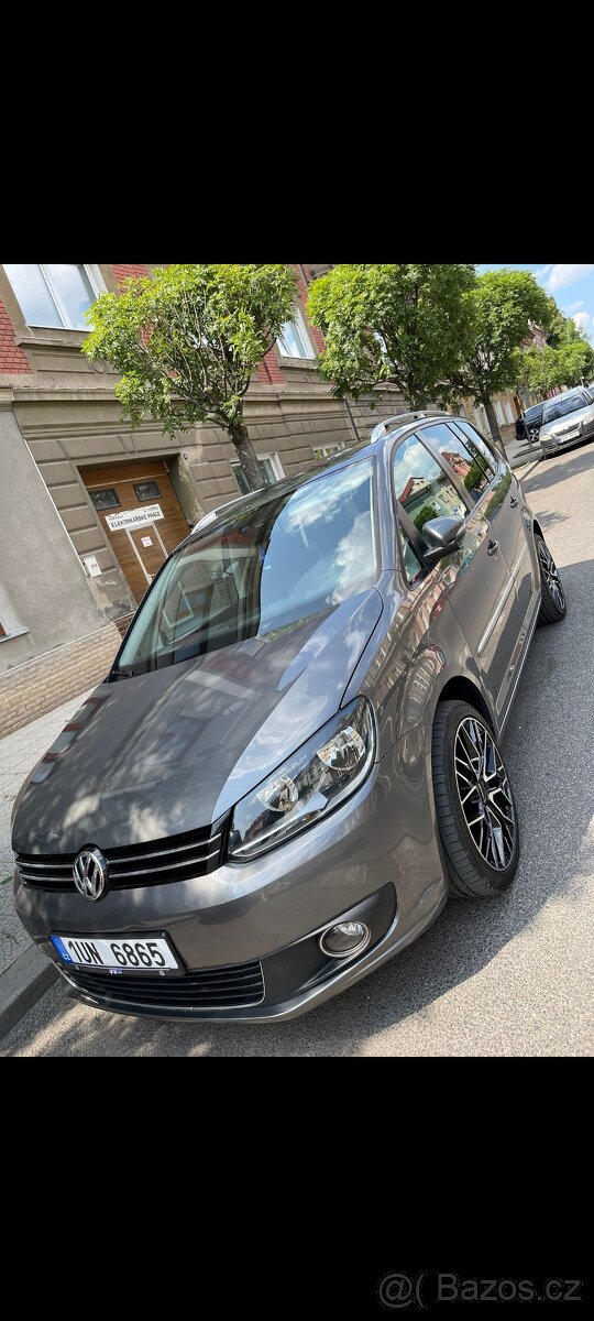 Volkswagen Touran Highline 1.6 tdi
