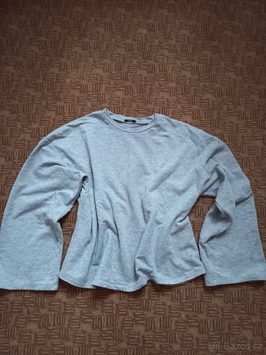 Mikina,Tezenis,vel.M,sleva