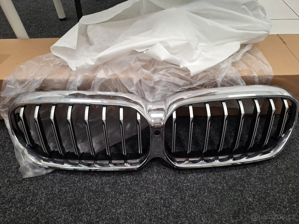 BMW G30 přední maska chrom