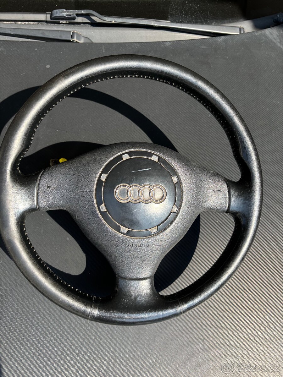 Volant na Audi A3 8L