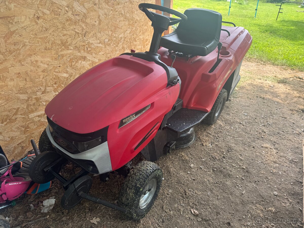 Zahradní traktor sekačka Hecht 5169