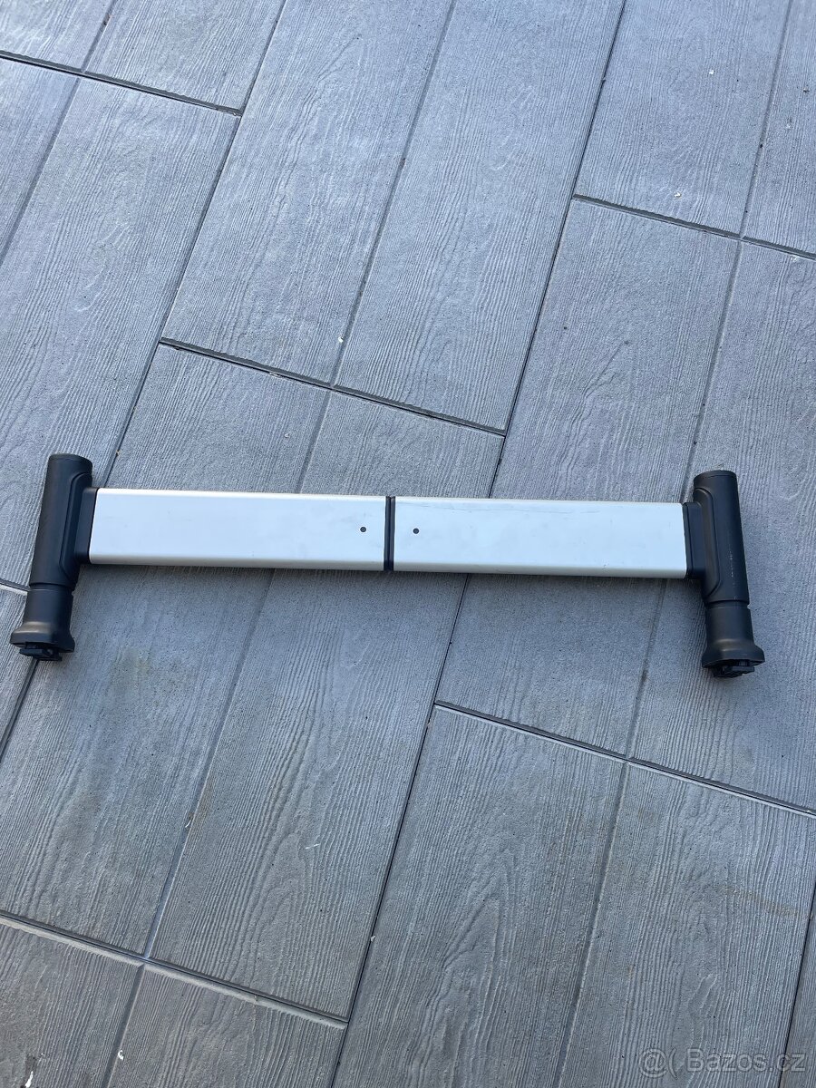 FIXAČNÍ PŘÍČKA DO KUFRU AUDI A6