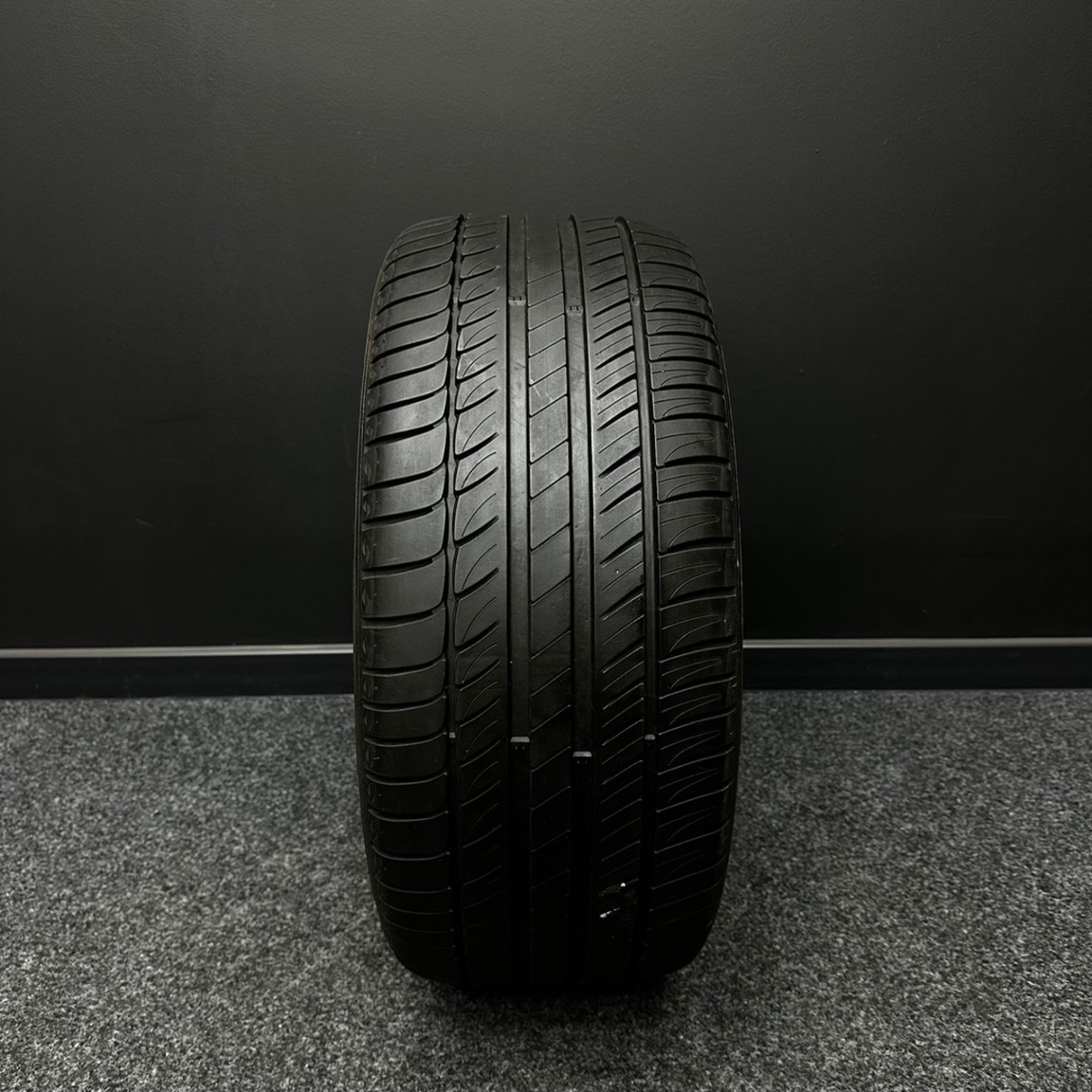1ks pneu Michelin 245/45/17 95W