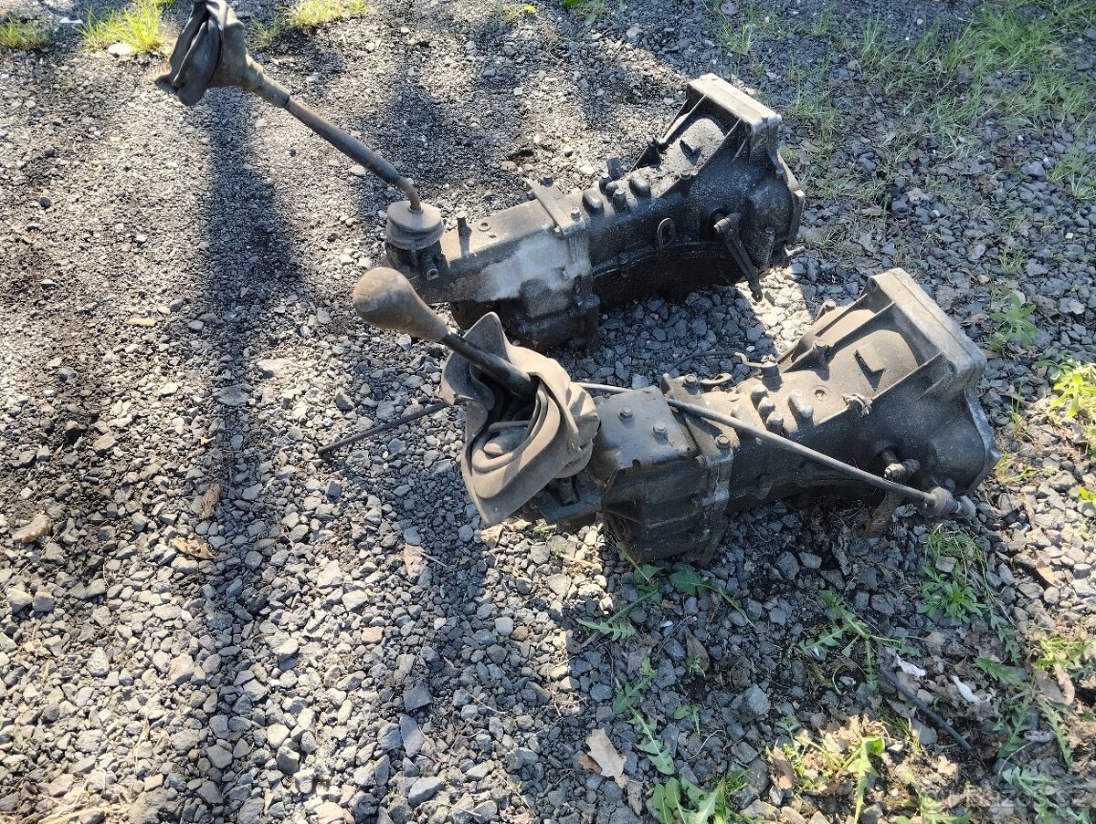 2ks předovka suzuki samuraj