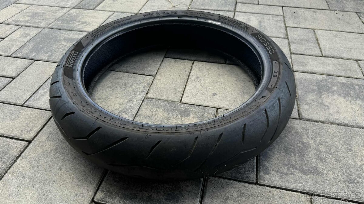 Moto pneu Pirelli Diablo Rosso II 120/70 ZR17