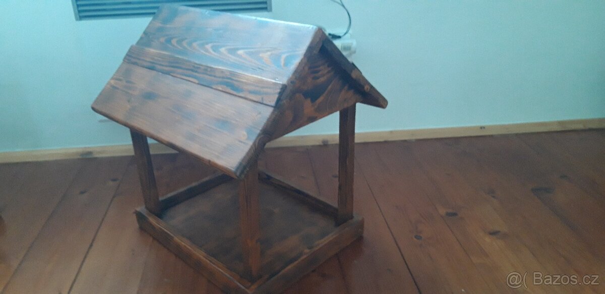 krmítko pro ptáky