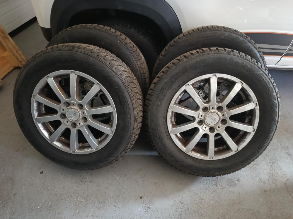 VW GOLF 6 Caddy Touran Octavia2 zimní .alu 195/65/15 5x112