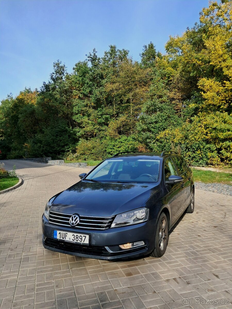 Volkswagen Passat B7 (2012)
