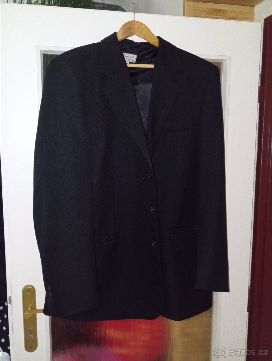Prodám pánský oblek