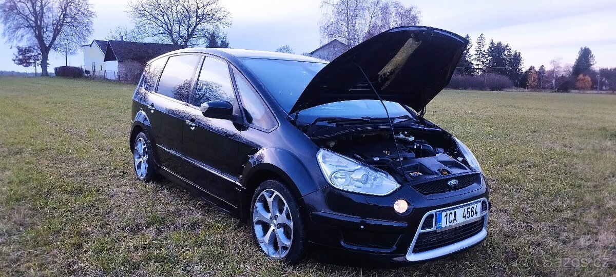 Ford S- max -Titanium-Sport