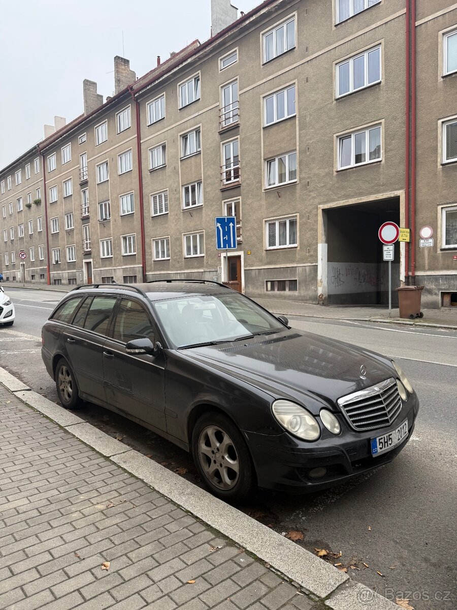 Mercedes-Benz w211 E220CDI