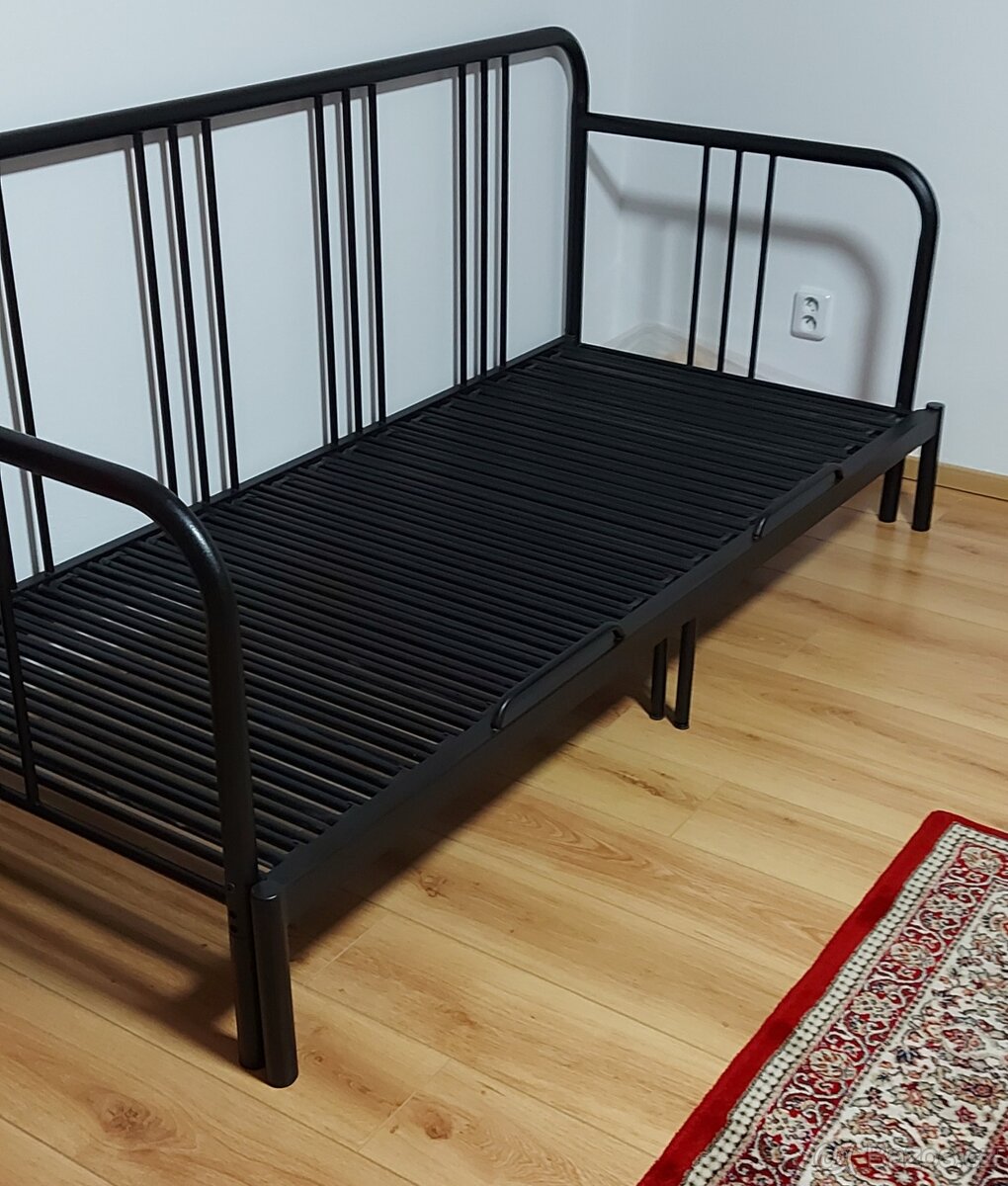 Rozkládací postel Ikea