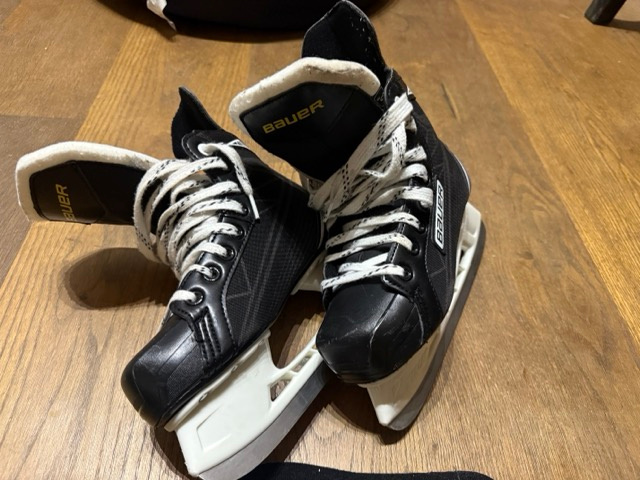 Bauer Supreme brusle dětské velikost 36 / stélka 230mm