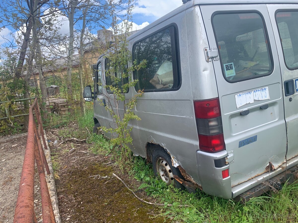 Prodám Fiat Ducato 2.8 JTD na díly